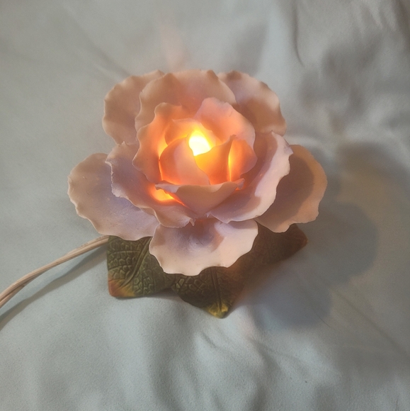 2/$26 Vintage Blue Porcelain Rose Lamp - Picture 8 of 10